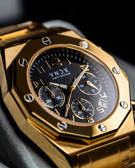 goudkleurig horloge