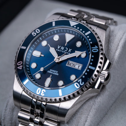 Heren horloge met zilveren band en kast