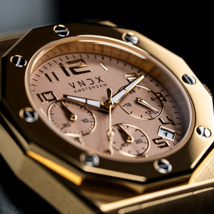 Dames horloge met gouden kast en gouden band 